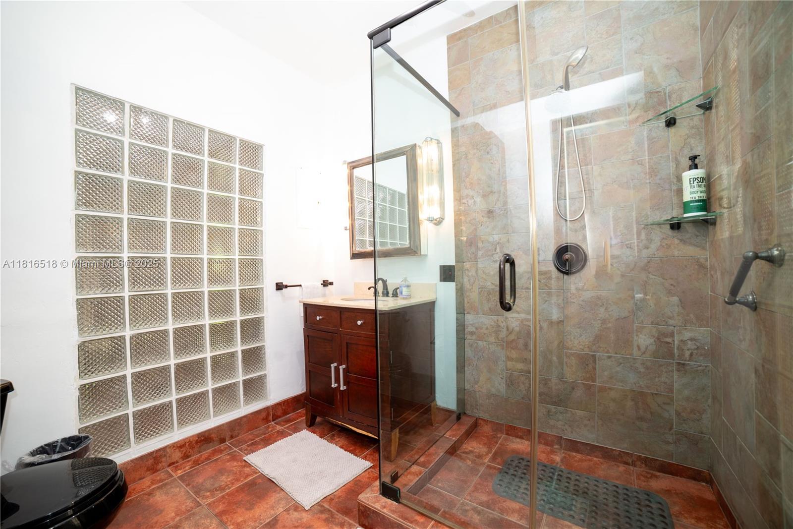 1145 Meridian Ave # 9