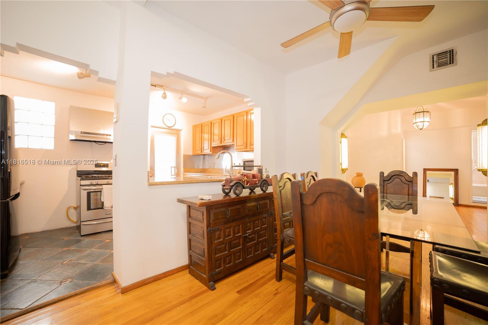 1145 Meridian Ave # 9
