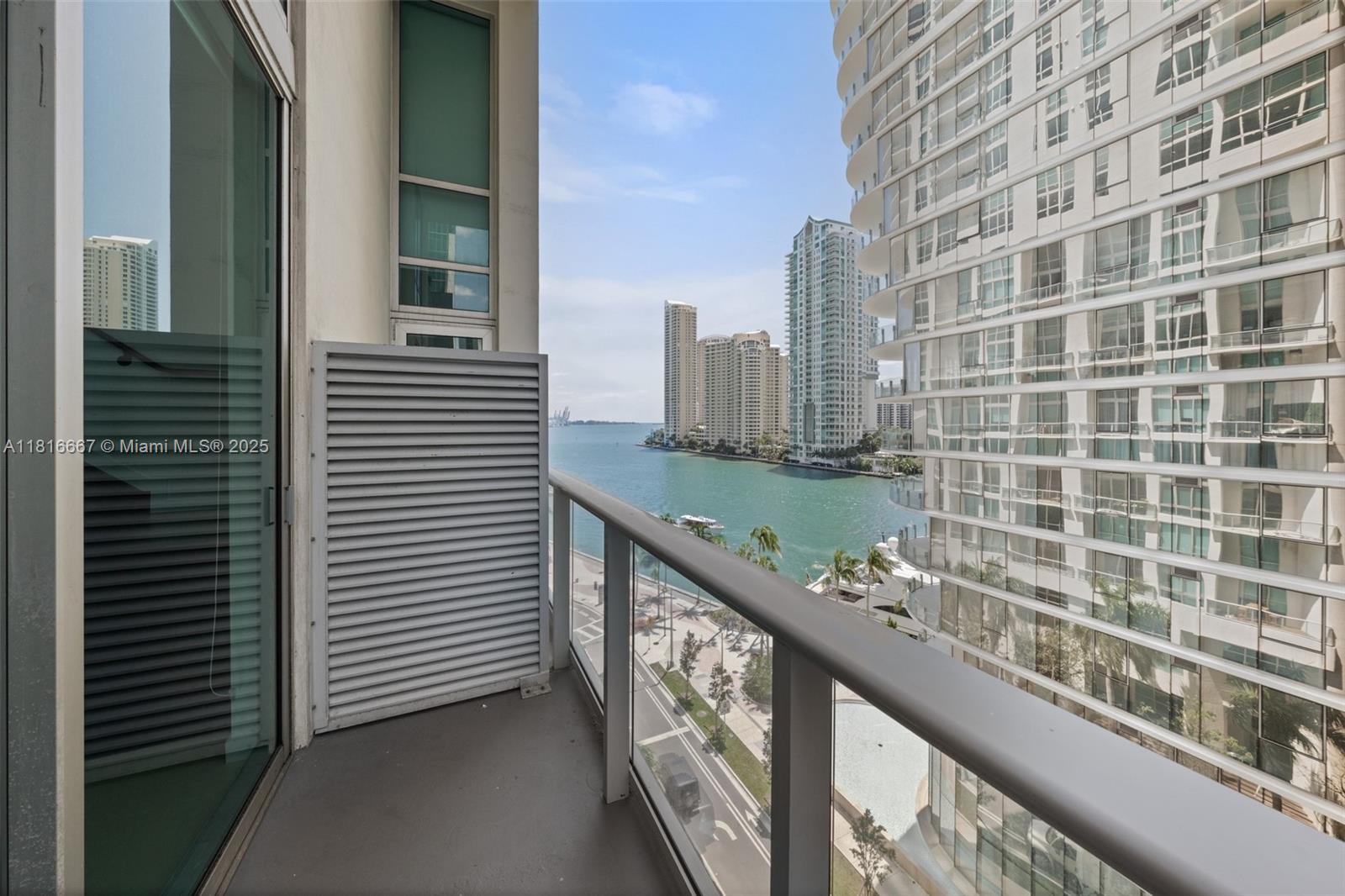 300 S Biscayne Blvd # 802 Unit: L-802