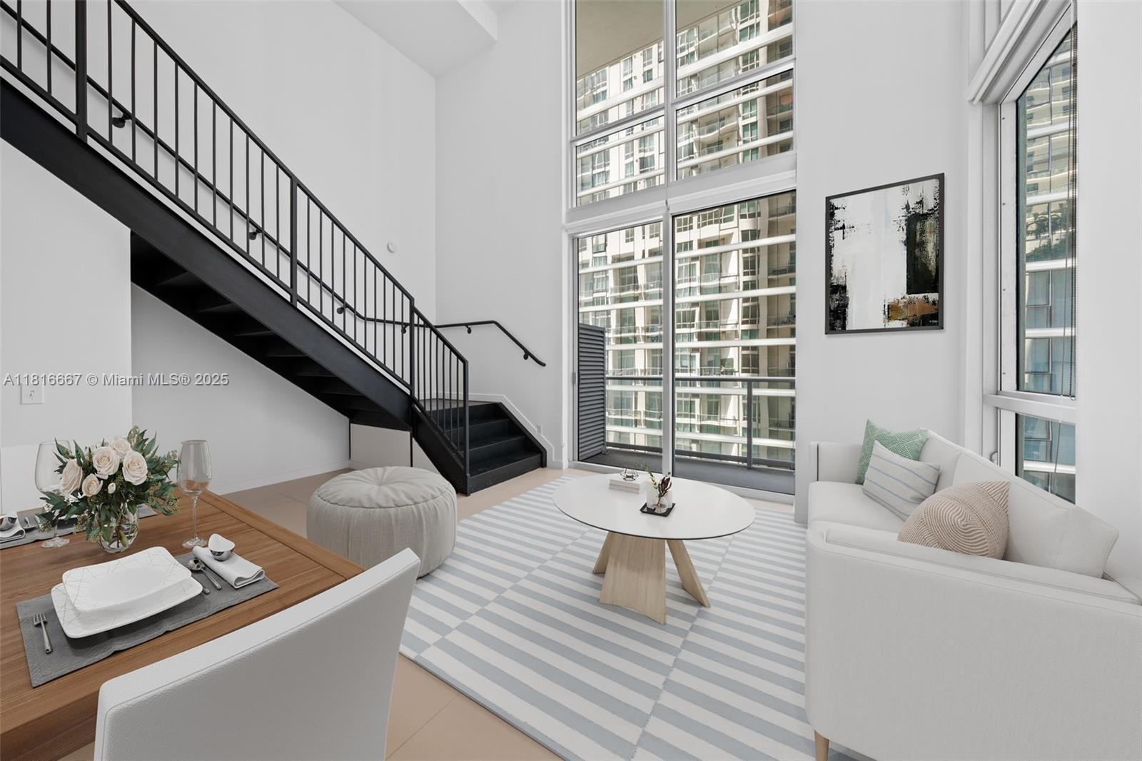 300 S Biscayne Blvd # 802 Unit: L-802