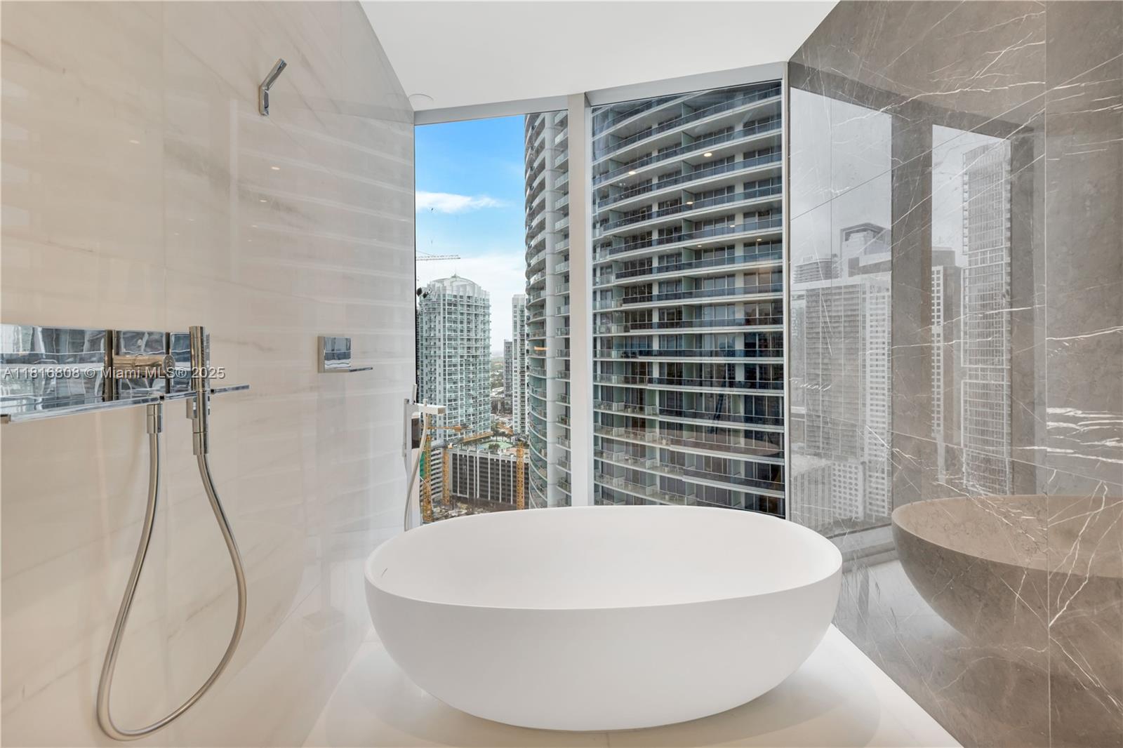 300 Biscayne Blvd way # 2907