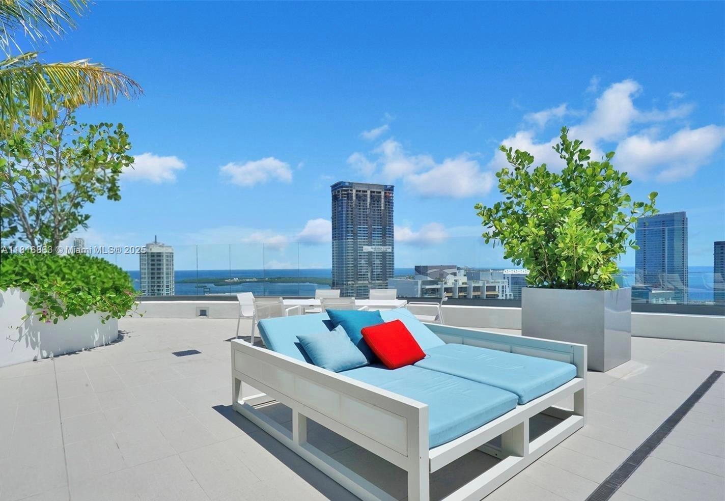 55 SW 9th St # 2507