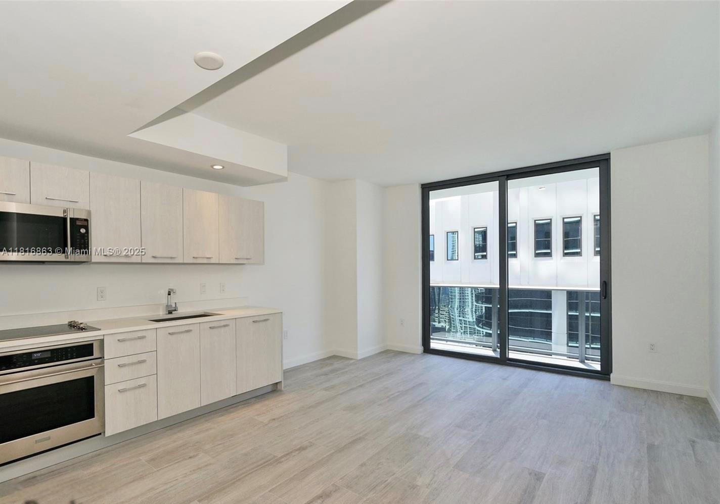 55 SW 9th St # 2507