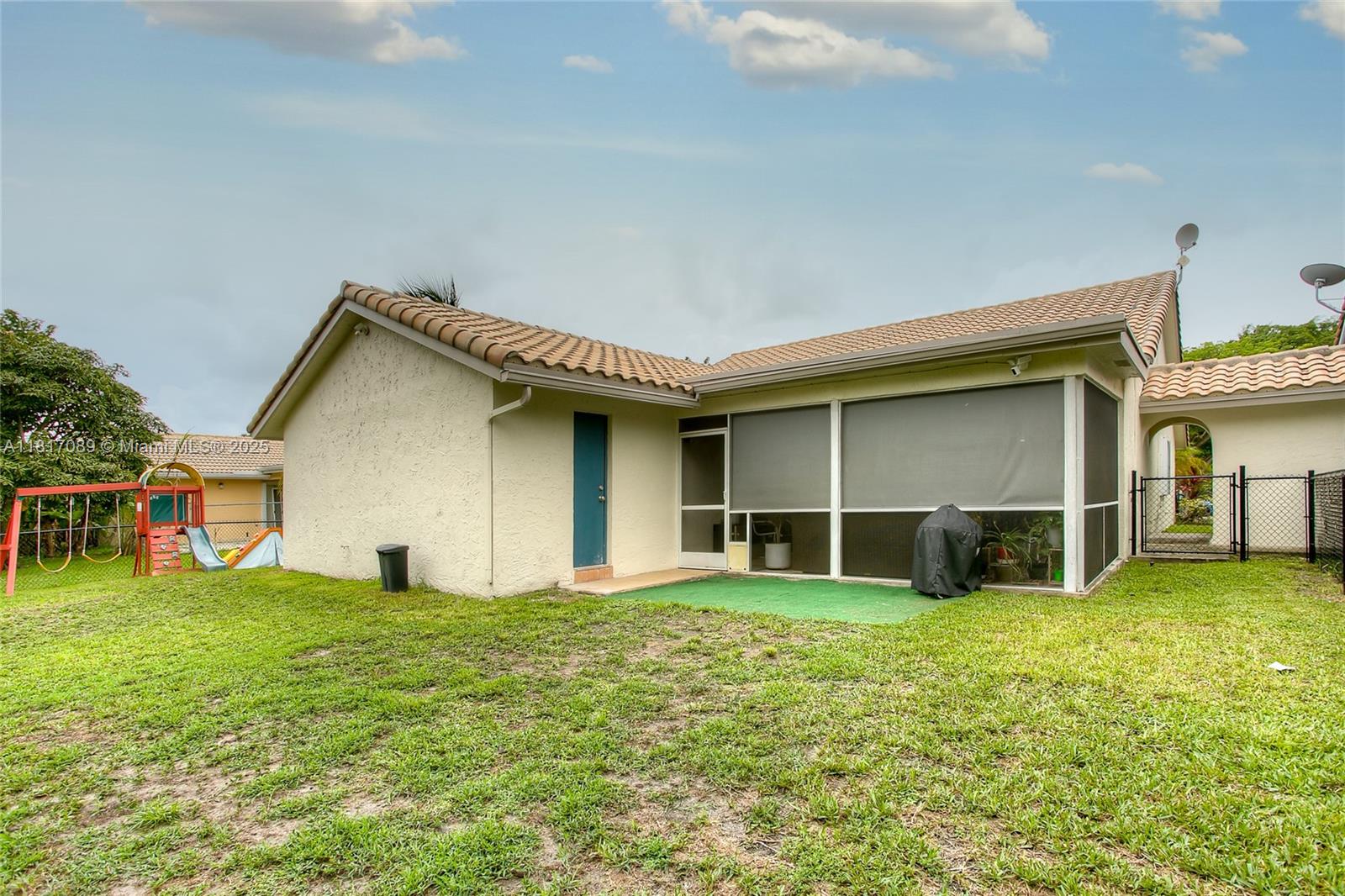 10631 NW 32nd Ct