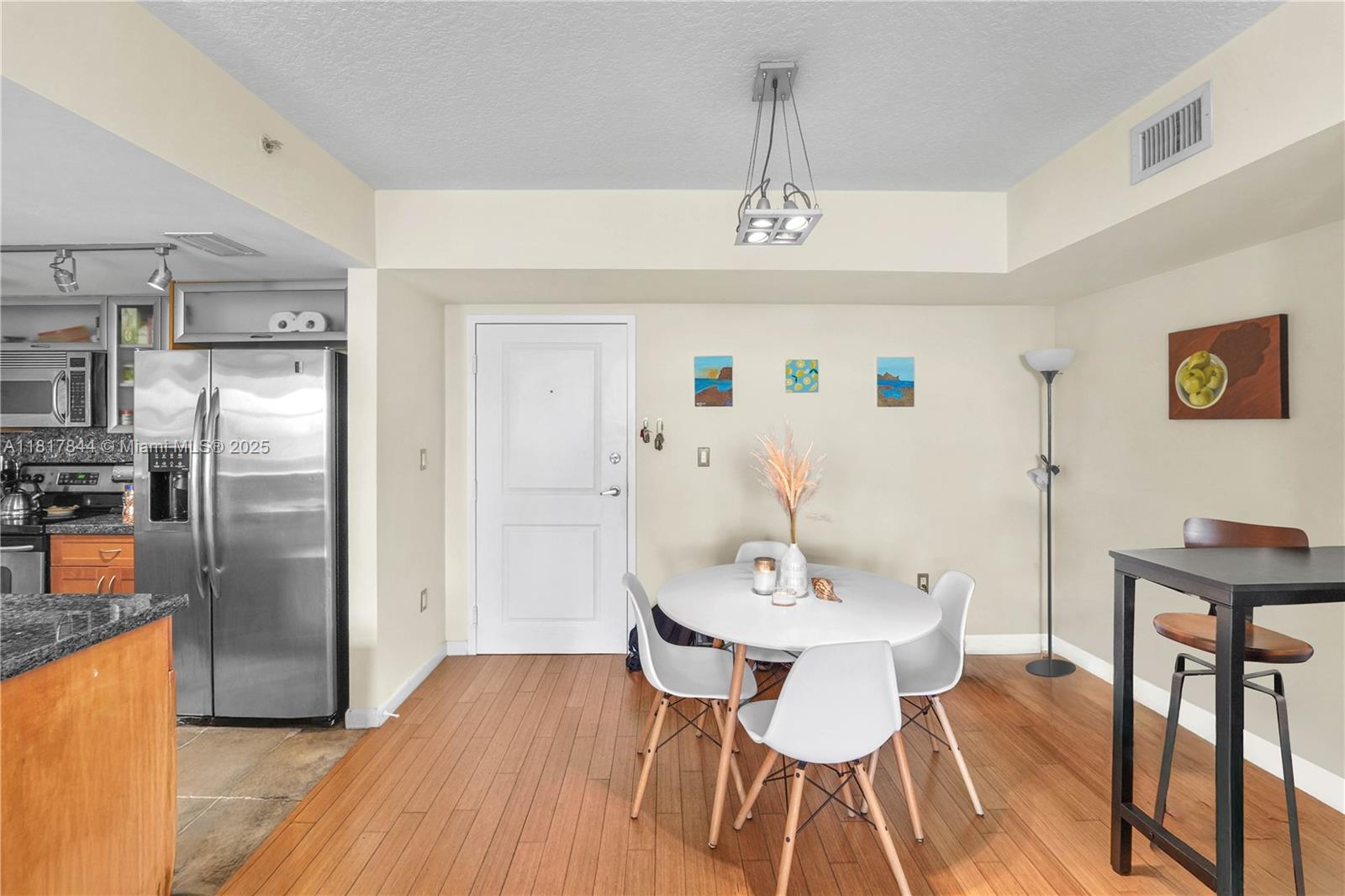 1555 N Treasure Dr # 304