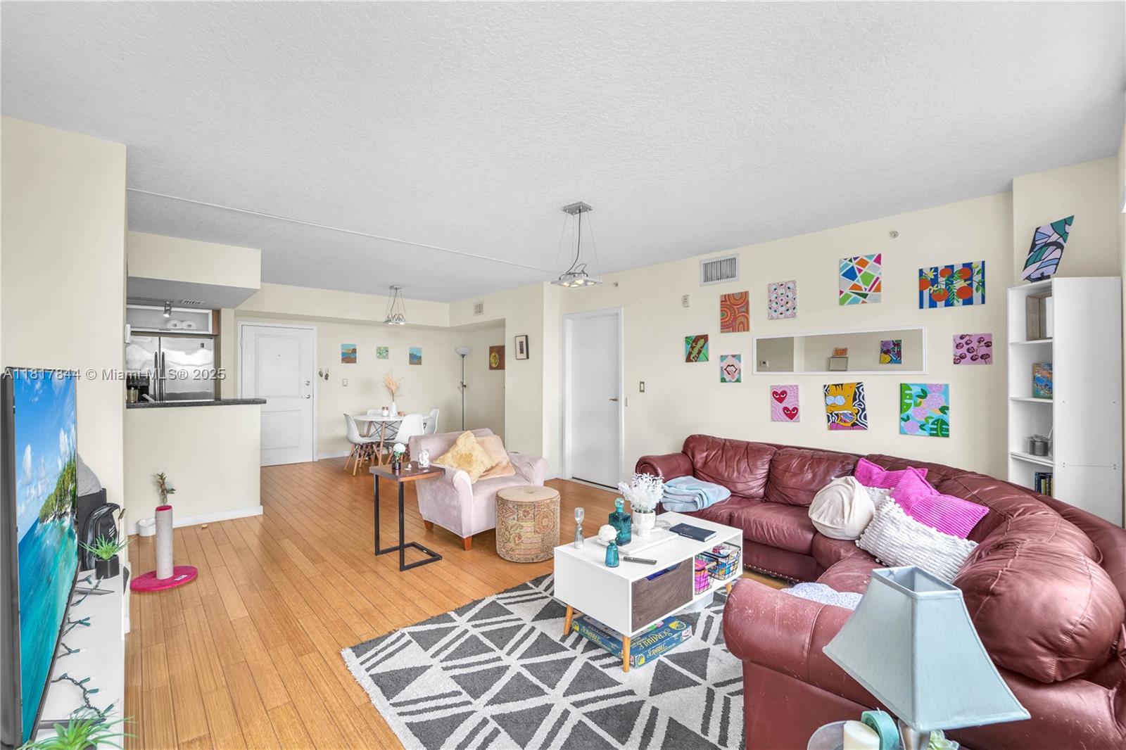 1555 N Treasure Dr # 304