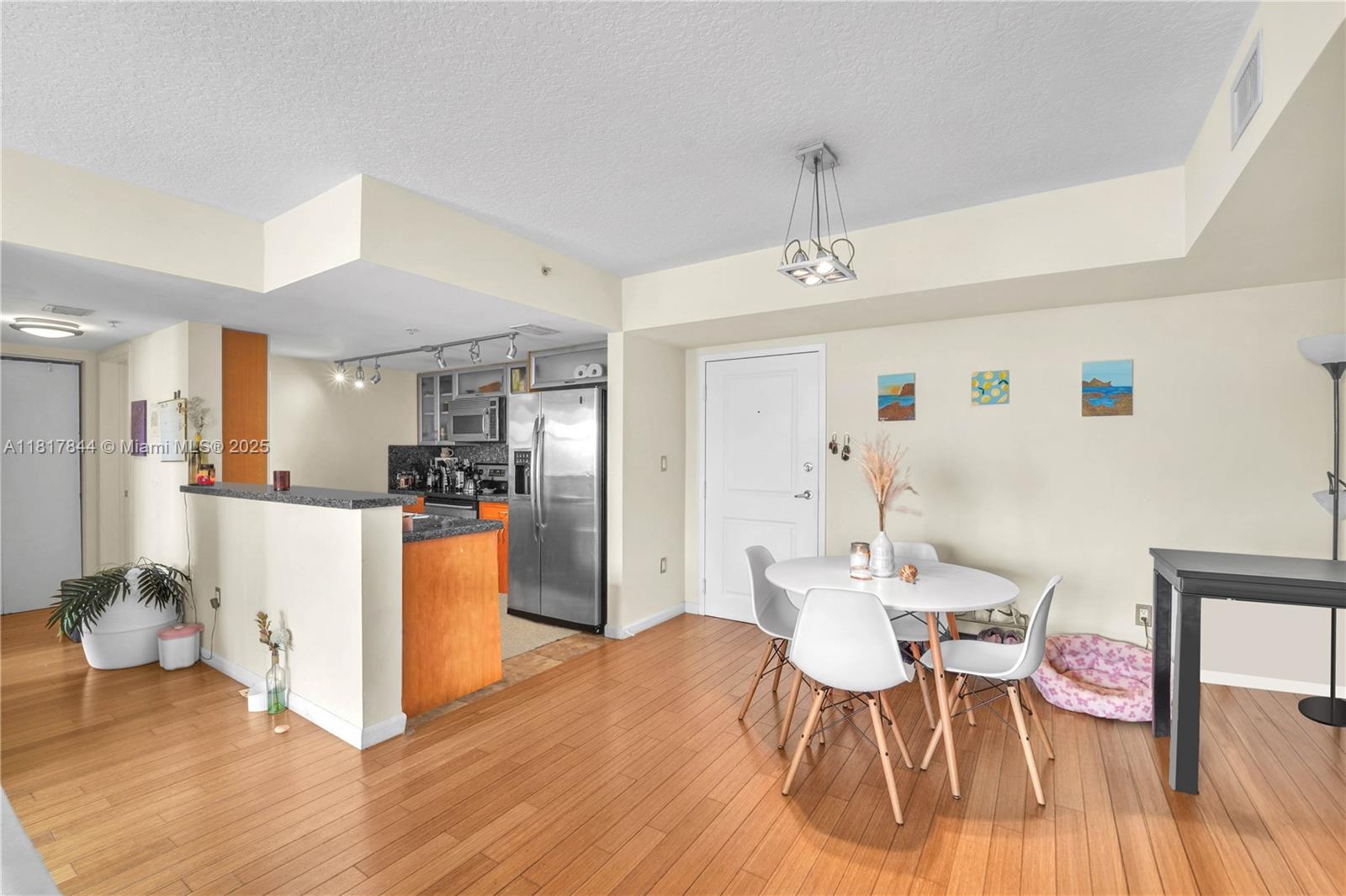 1555 N Treasure Dr # 304