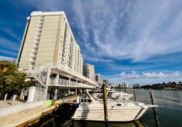 6770 Indian Creek Dr # 11S