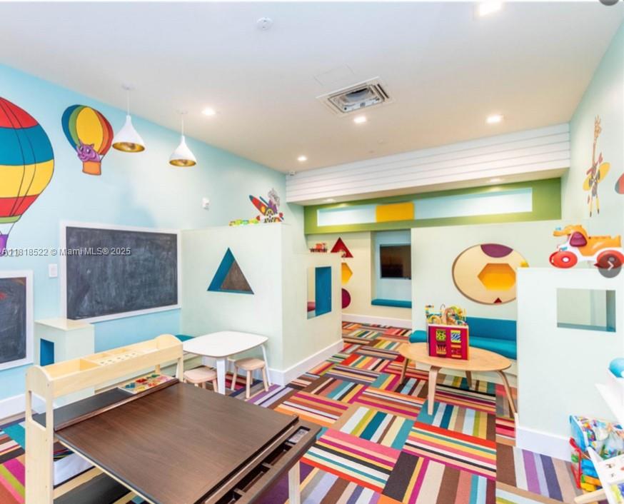 8001 NW 41st St # 112 Unit: F-112