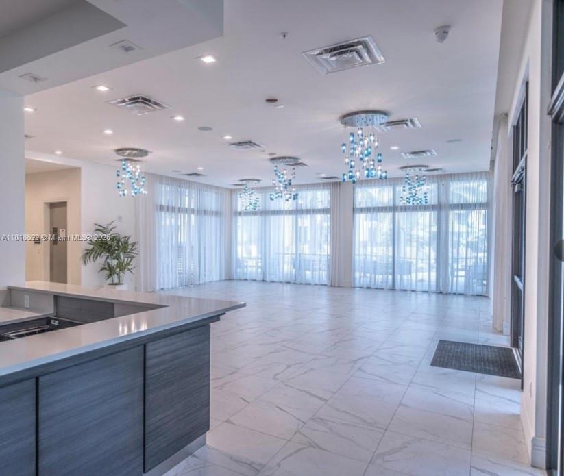 8001 NW 41st St # 112 Unit: F-112