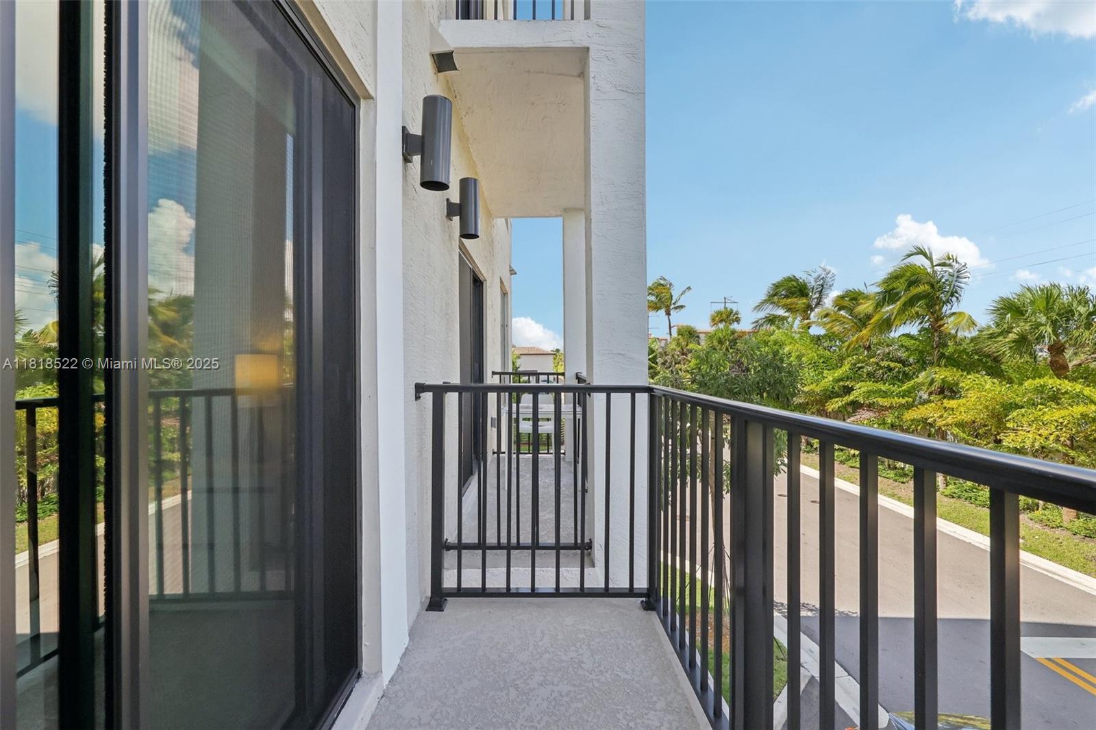 8001 NW 41st St # 112 Unit: F-112