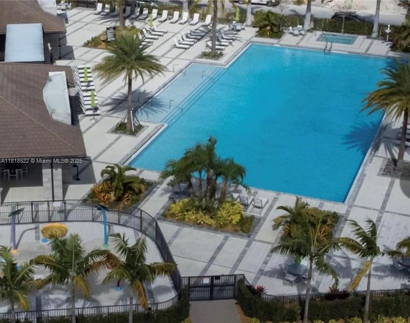 8001 NW 41st St # 112 Unit: F-112