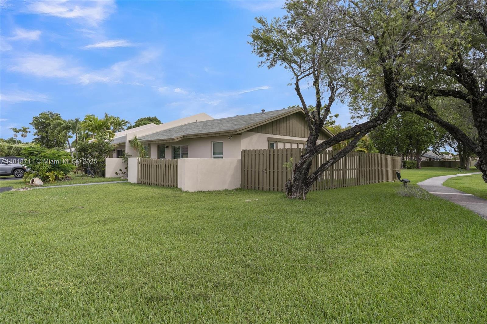 12303 SW 111th Ln
