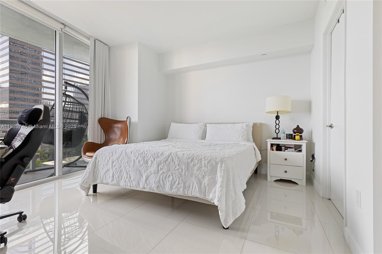 495 Brickell Ave # 905