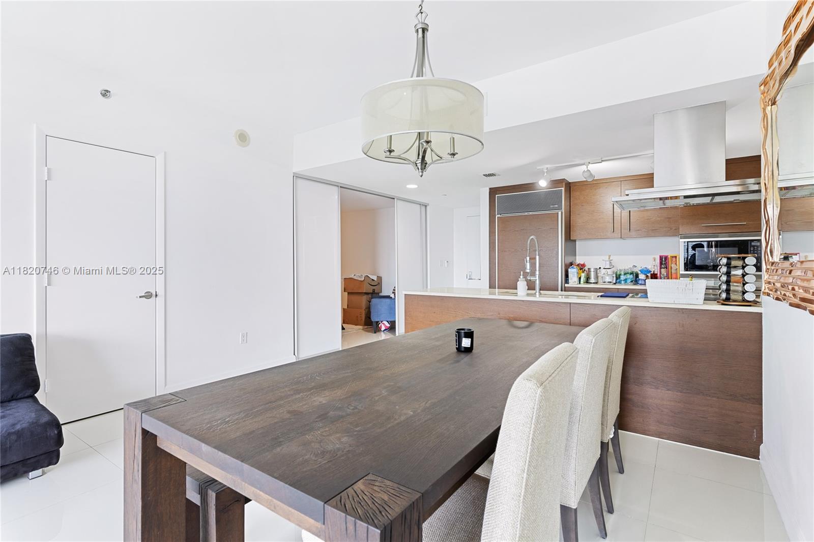 495 Brickell Ave # 905