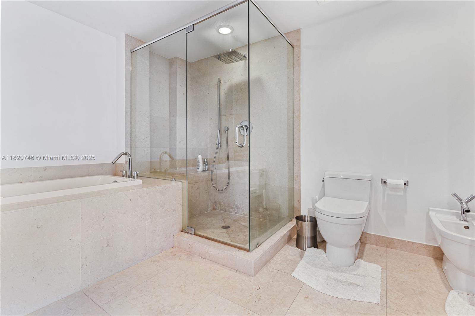 495 Brickell Ave # 905