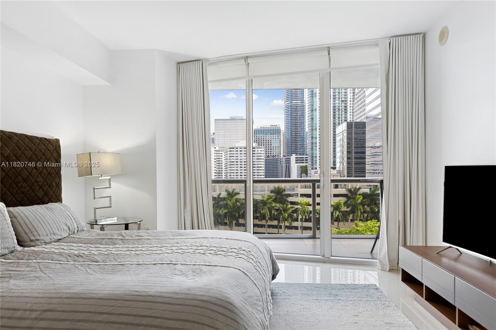 495 Brickell Ave # 905