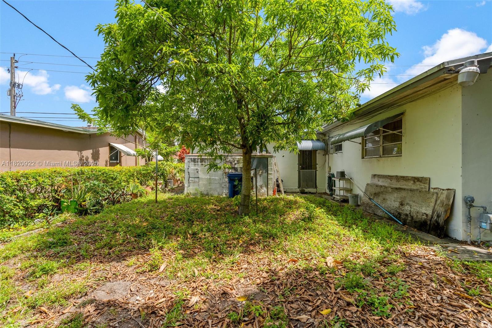 1110 NW 183rd St