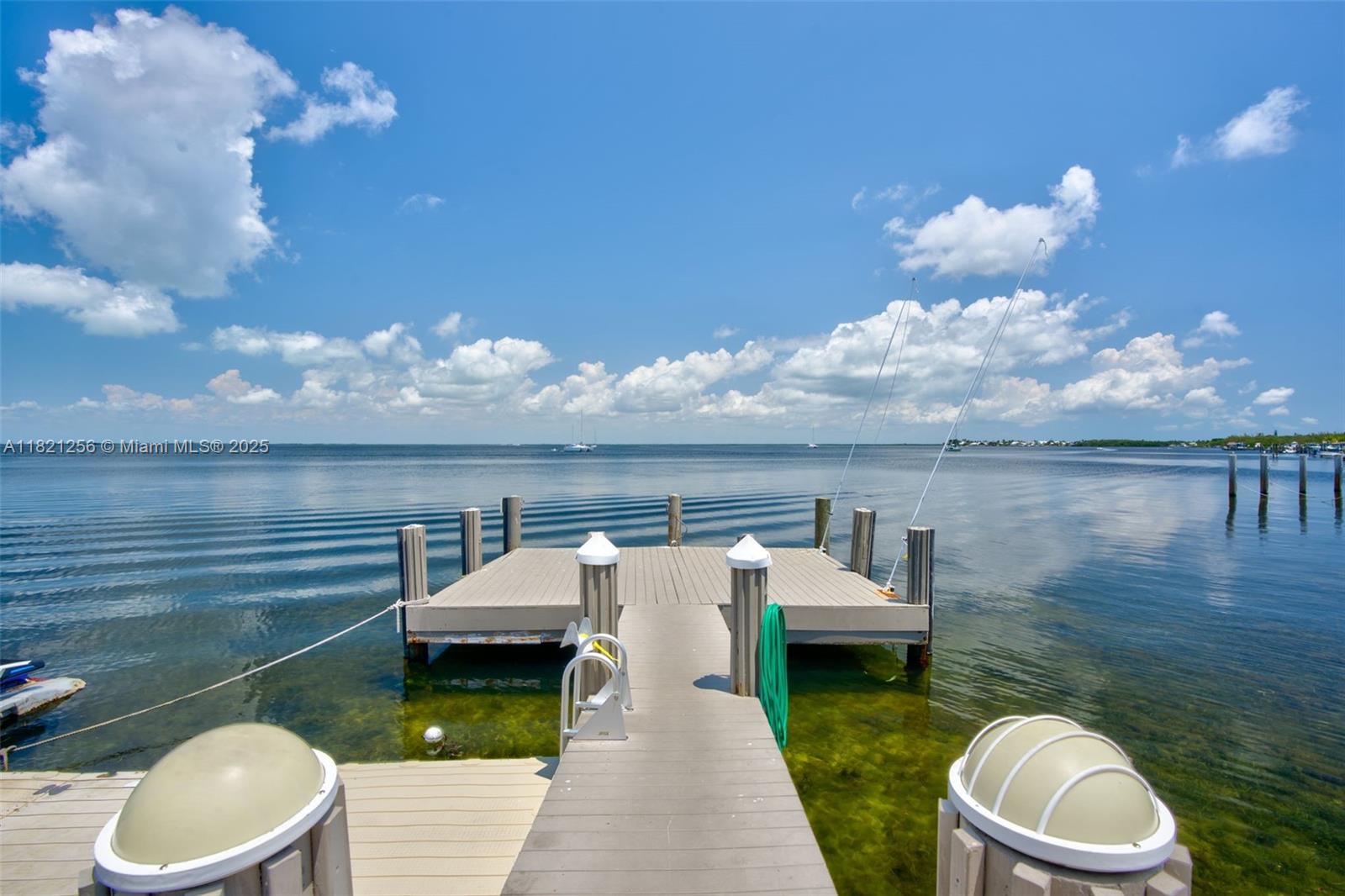 104000 Overseas Hwy # 5 Unit: 2-5