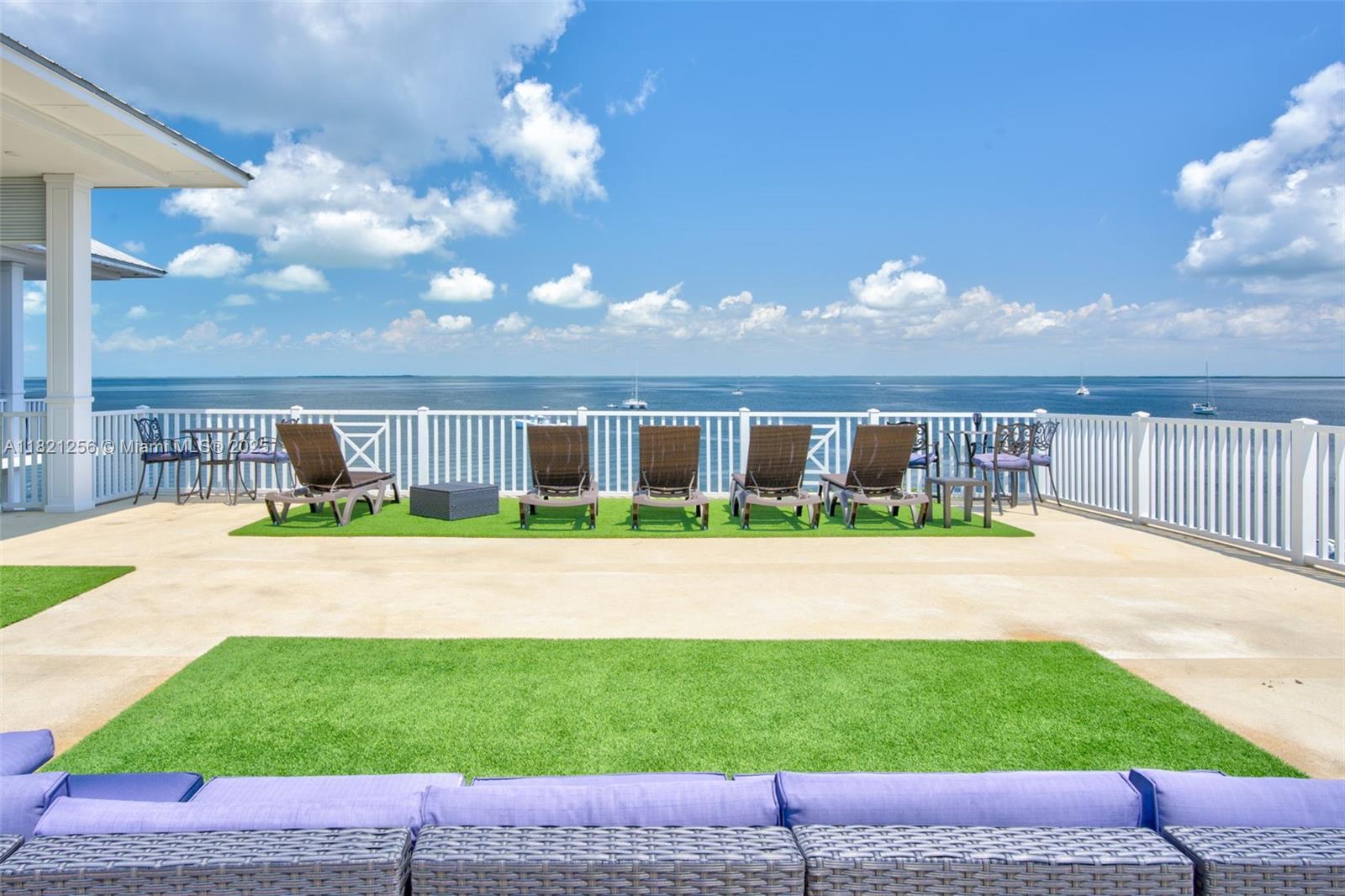 104000 Overseas Hwy # 5 Unit: 2-5