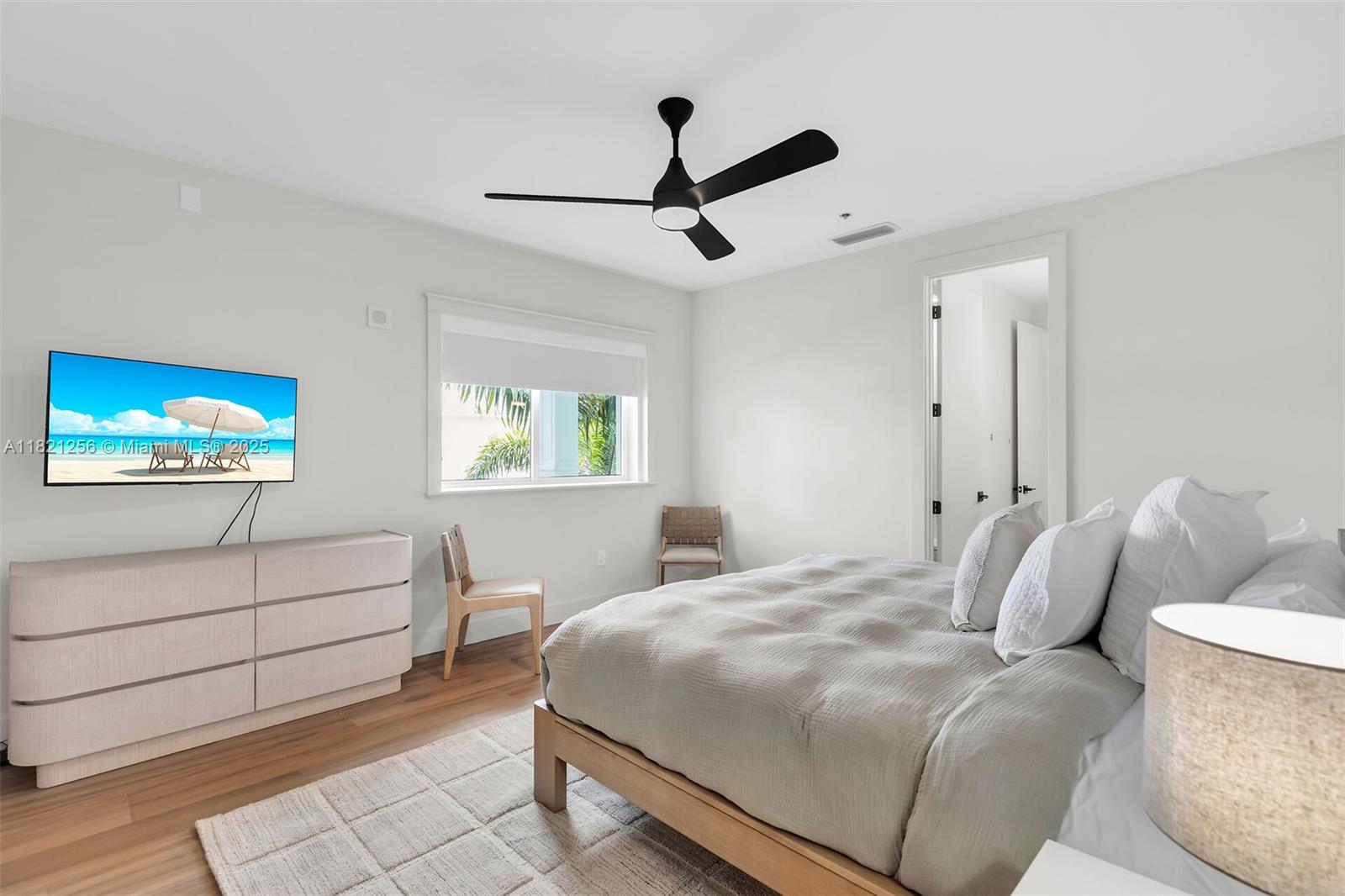 104000 Overseas Hwy # 5 Unit: 2-5