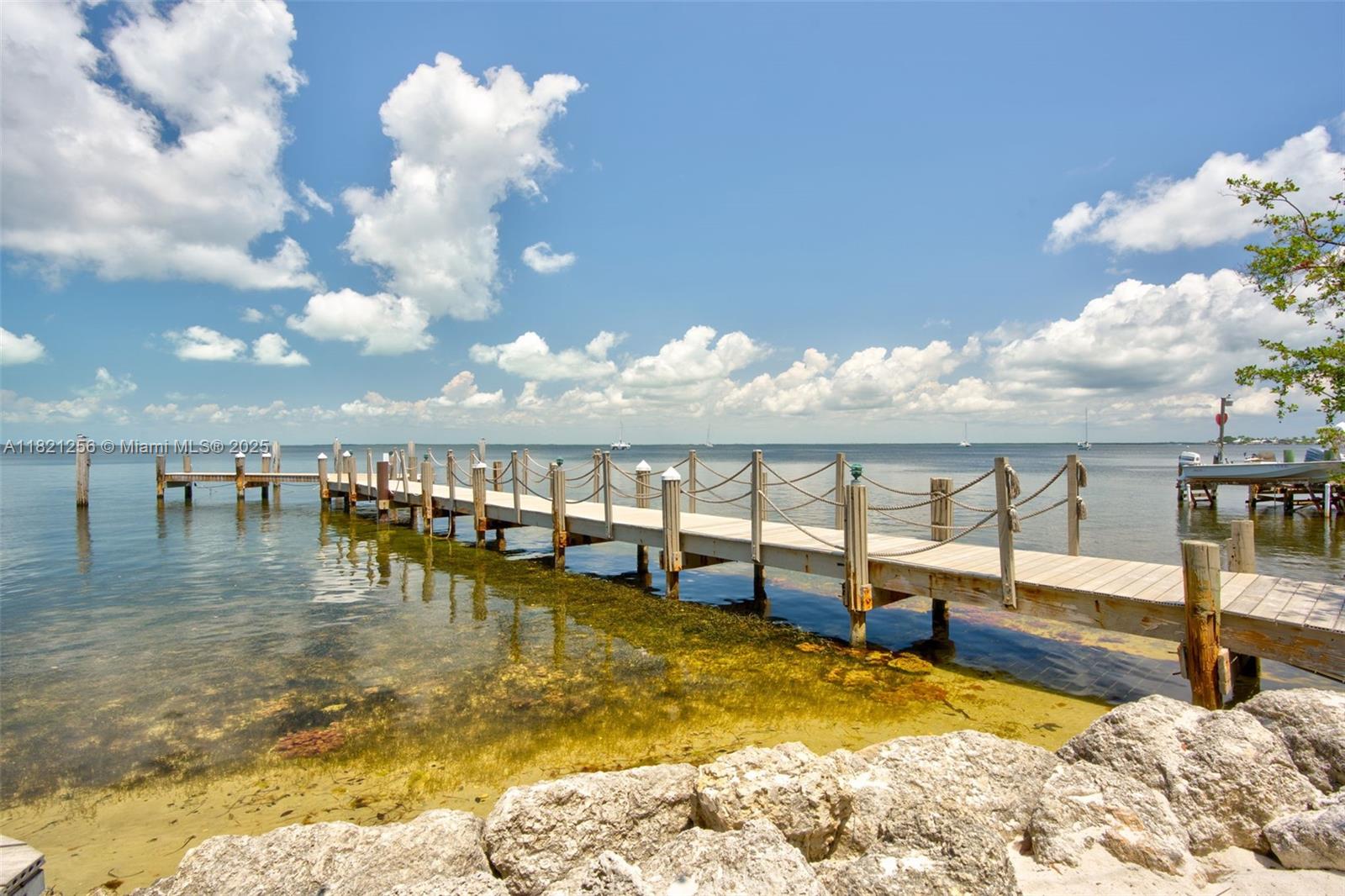 104000 Overseas Hwy # 5 Unit: 2-5