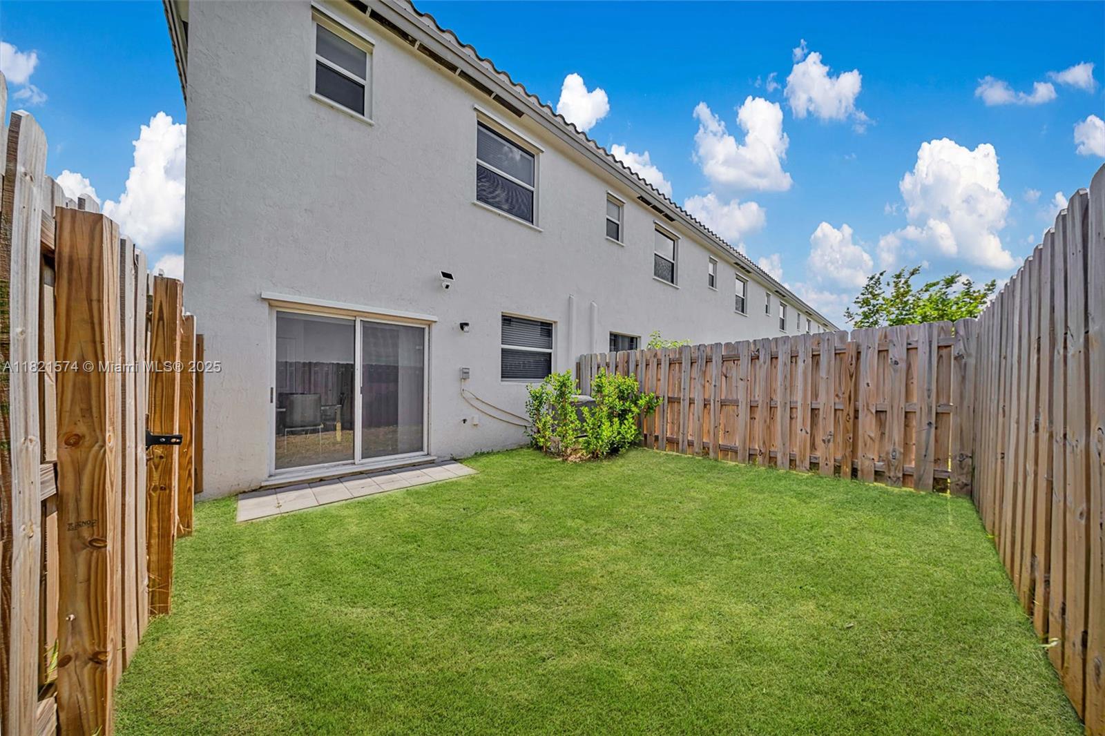 2699 SE 19th St