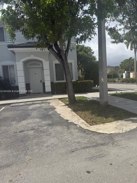 7337 nw 174 th ter # 107