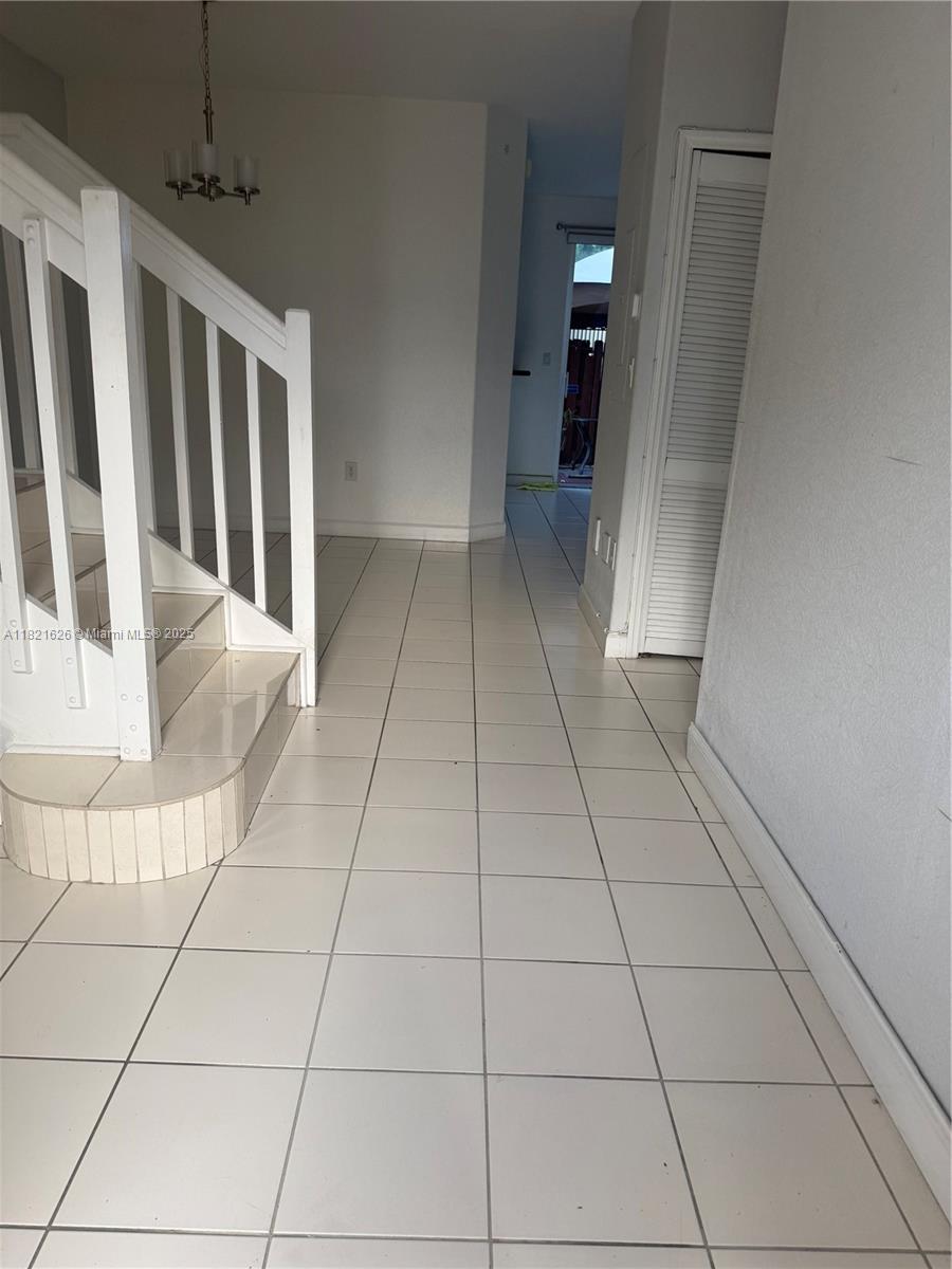 7337 nw 174 th ter # 107