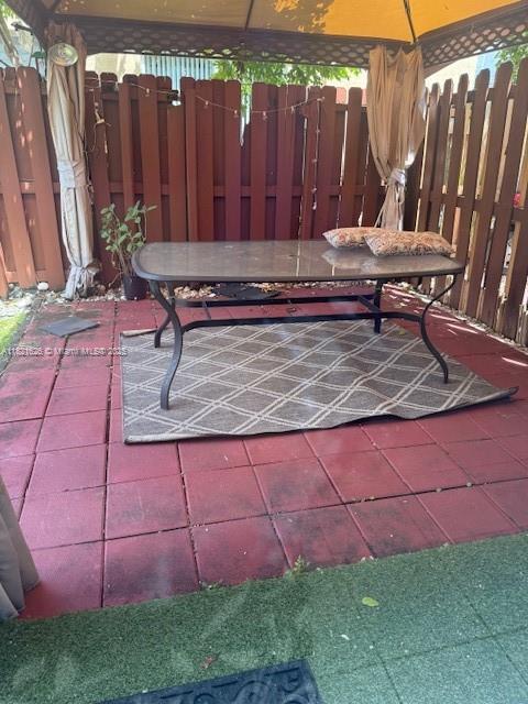 7337 nw 174 th ter # 107