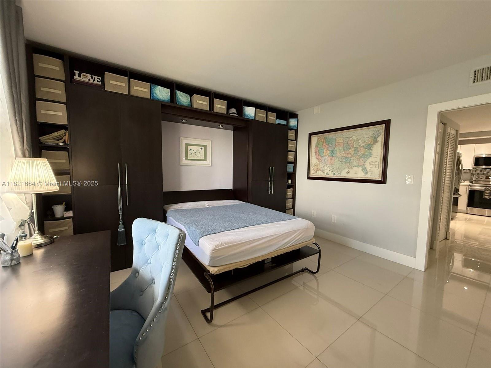 471 Ives Dairy Rd # 3 Unit: 206-3