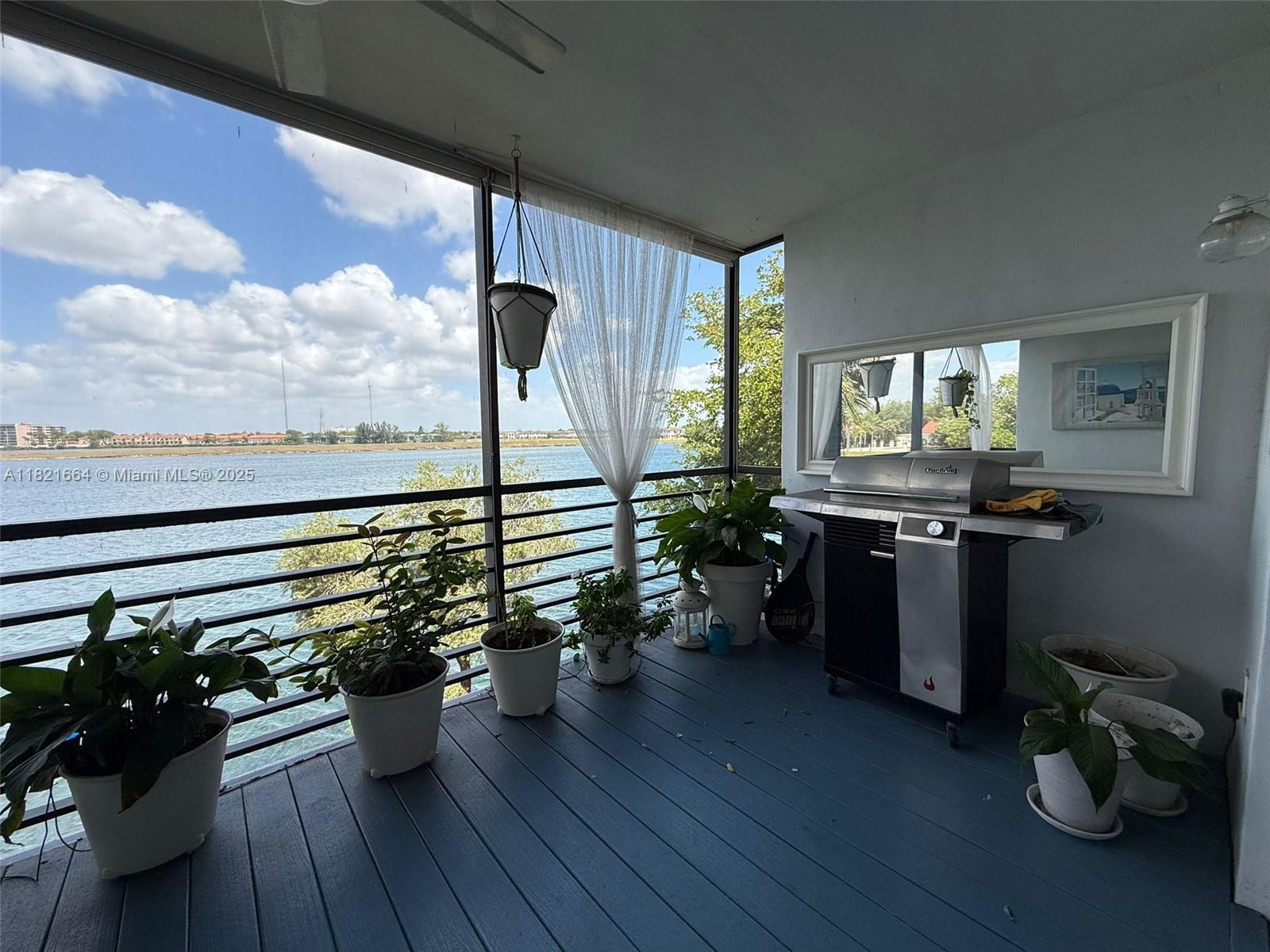 471 Ives Dairy Rd # 3 Unit: 206-3