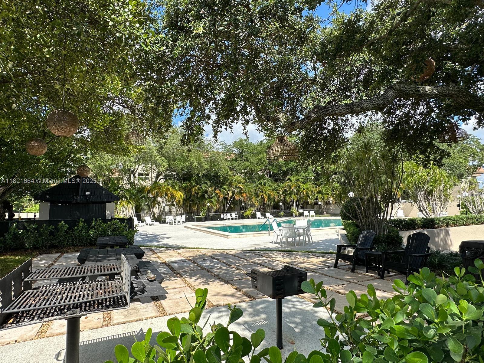 471 Ives Dairy Rd # 3 Unit: 206-3