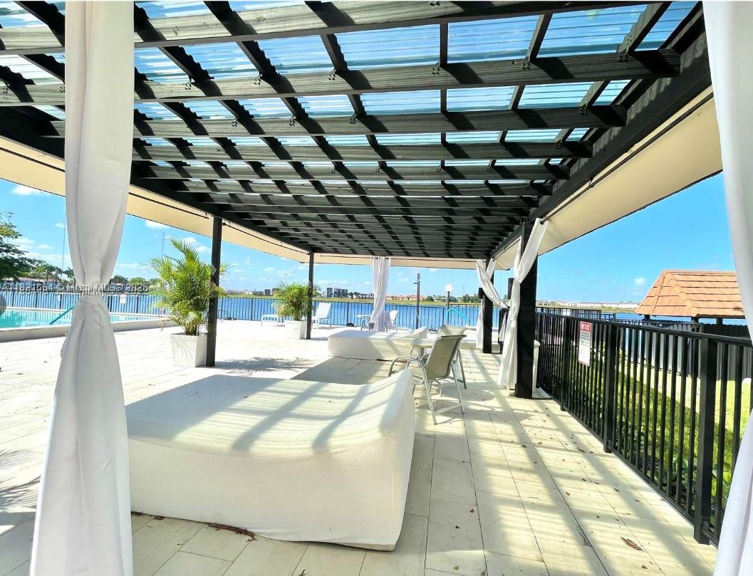 471 Ives Dairy Rd # 3 Unit: 206-3