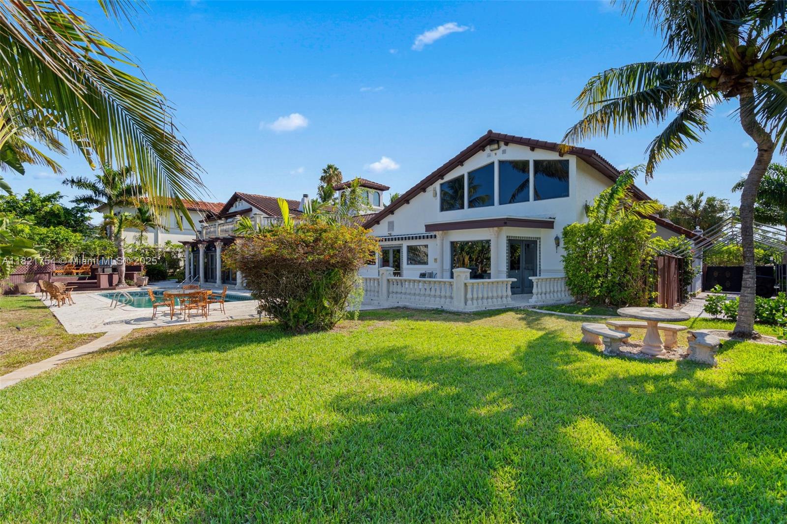 800 Diplomat Pkwy