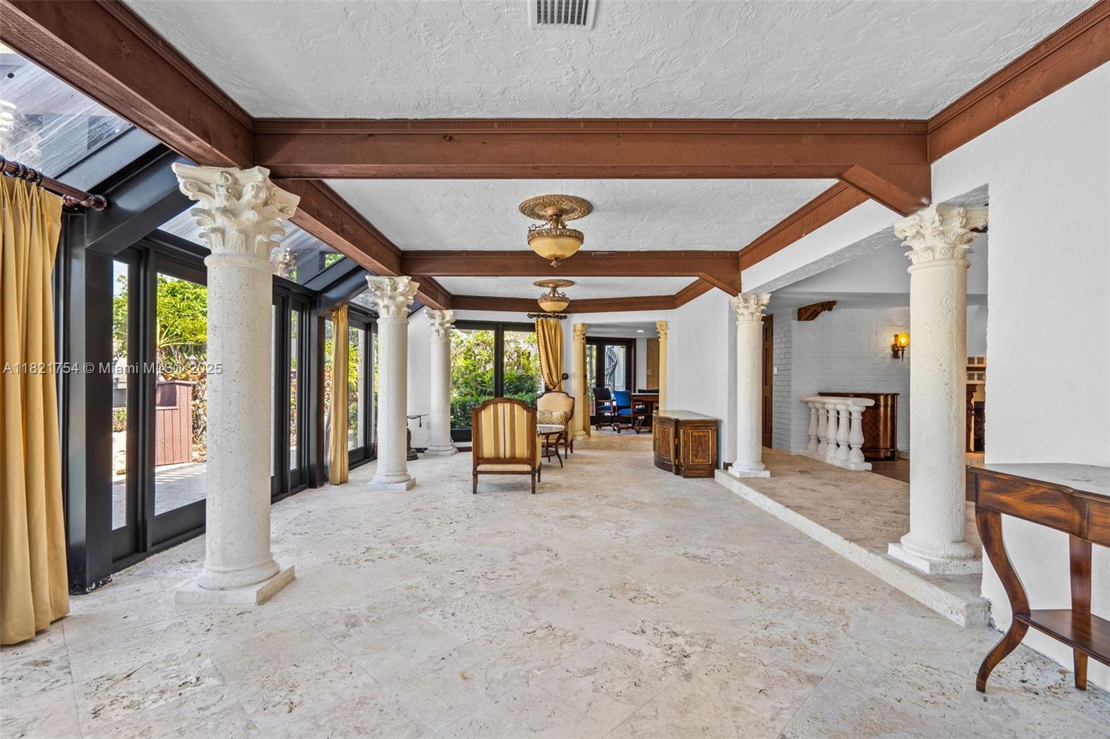 800 Diplomat Pkwy