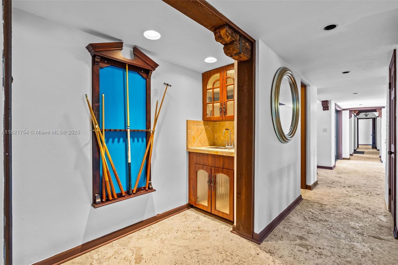 800 Diplomat Pkwy