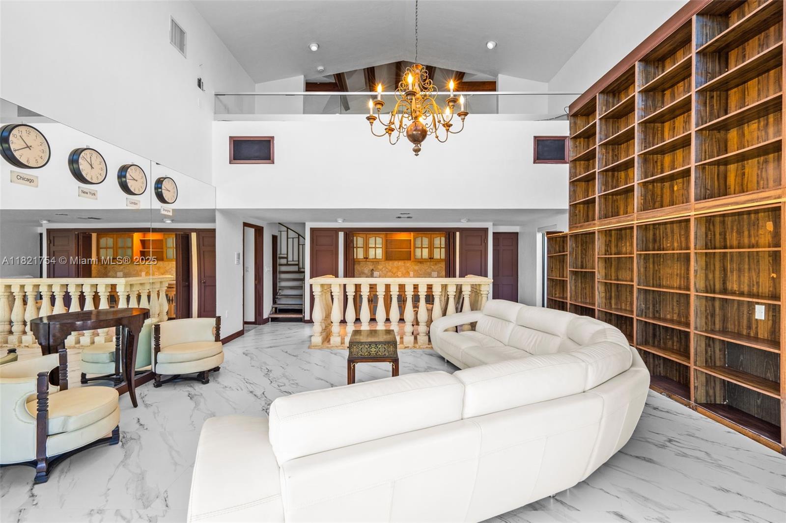 800 Diplomat Pkwy