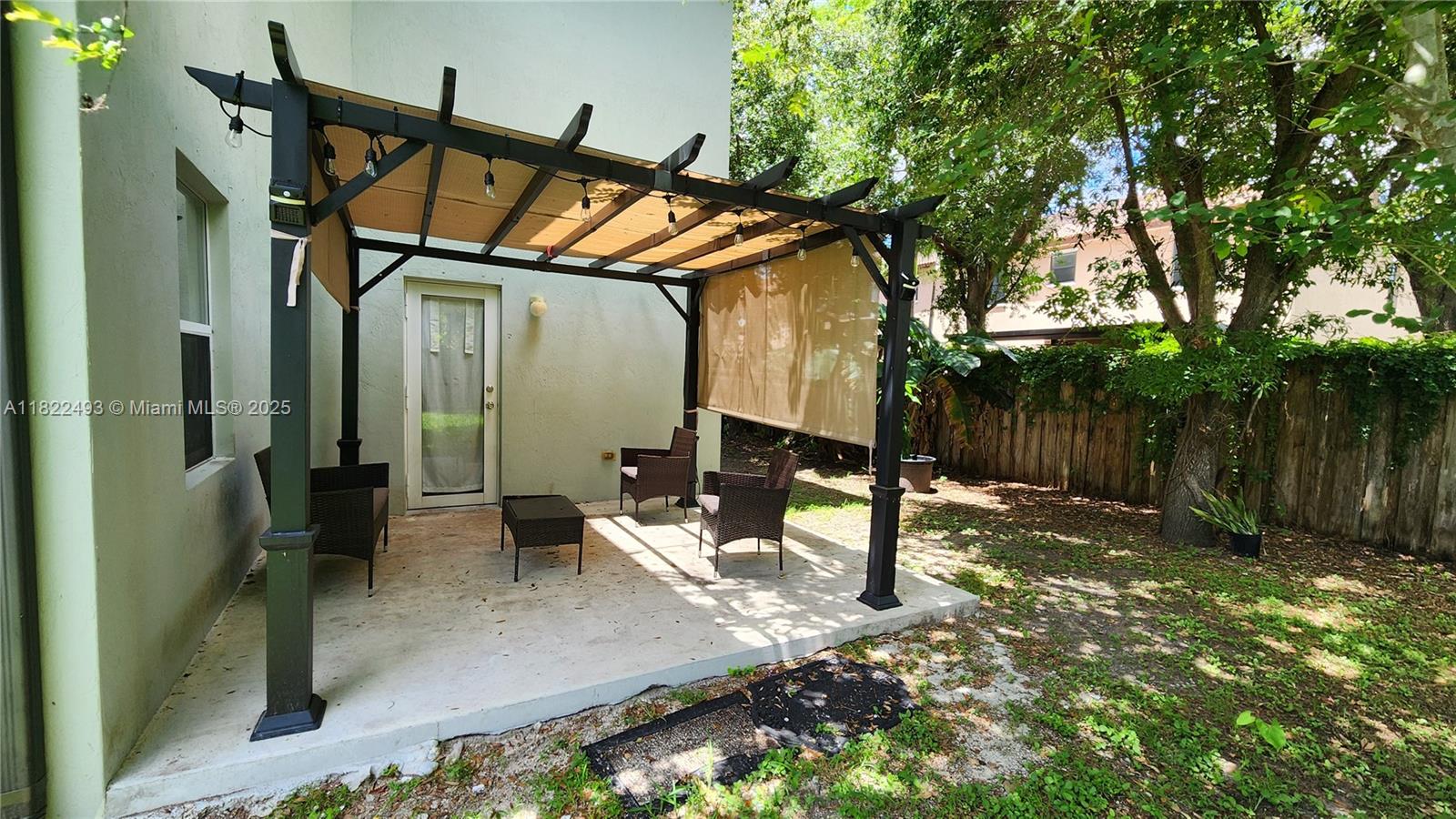 343 NE 36th Terrace
