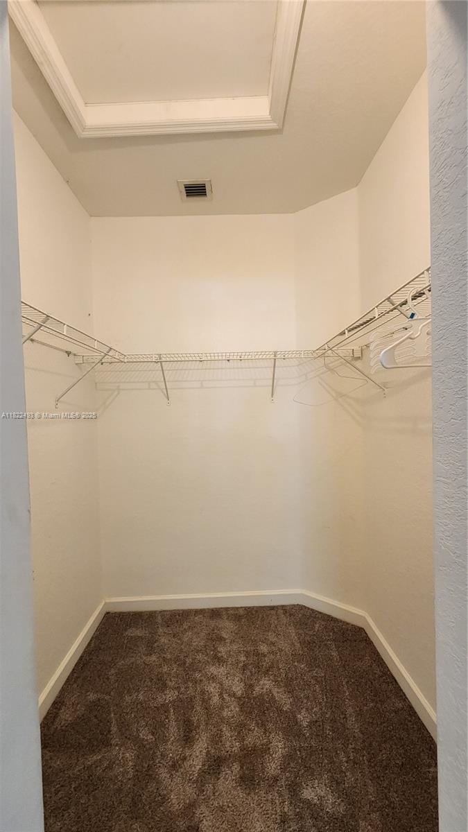 343 NE 36th Terrace
