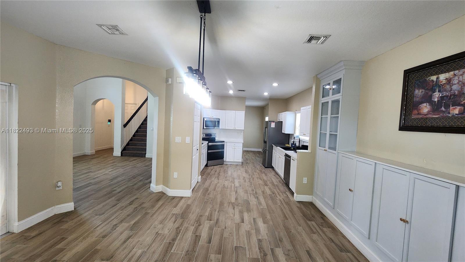 343 NE 36th Terrace