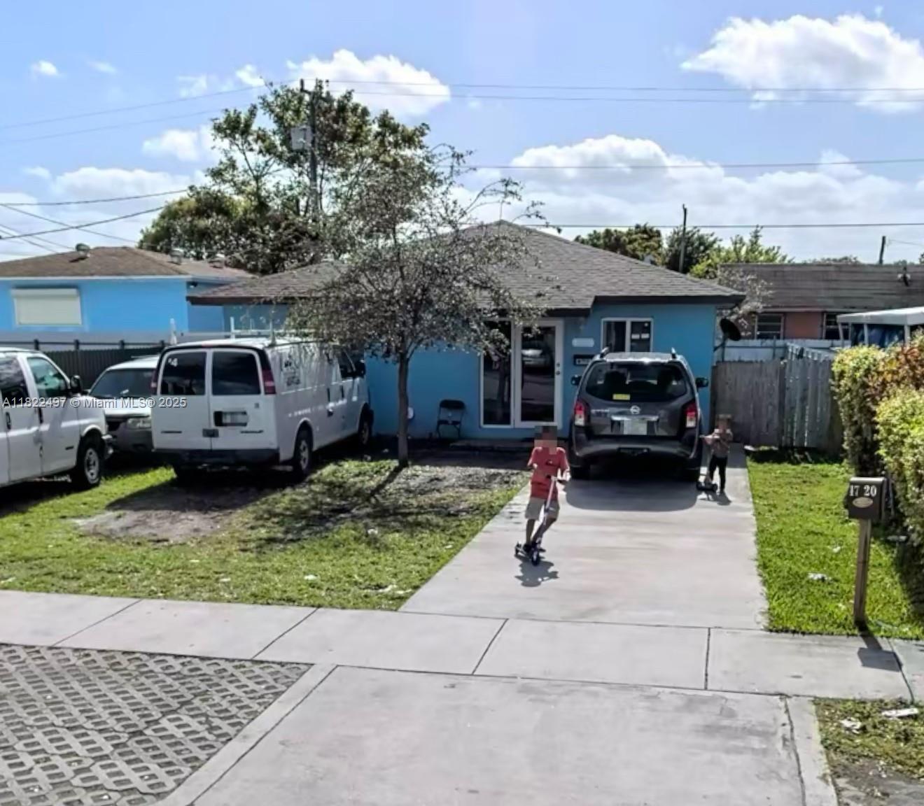 1720 NW 44th St