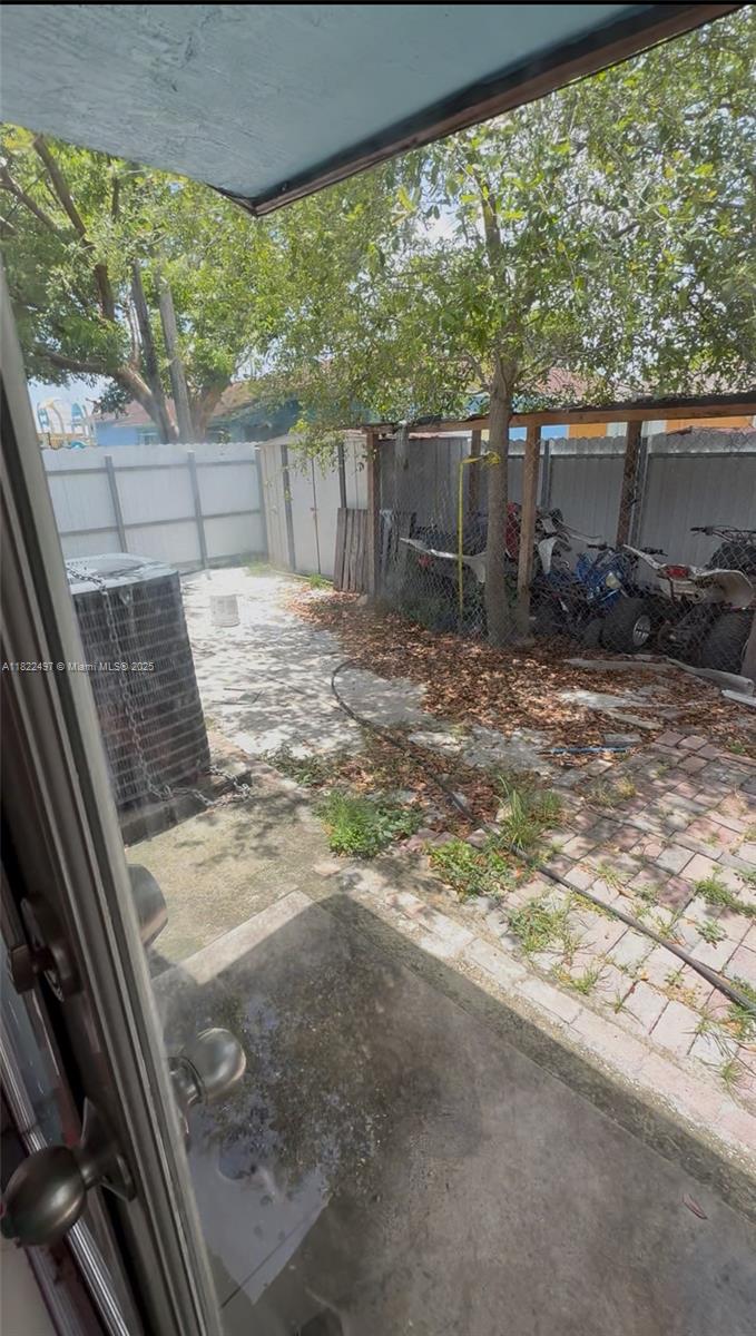 1720 NW 44th St