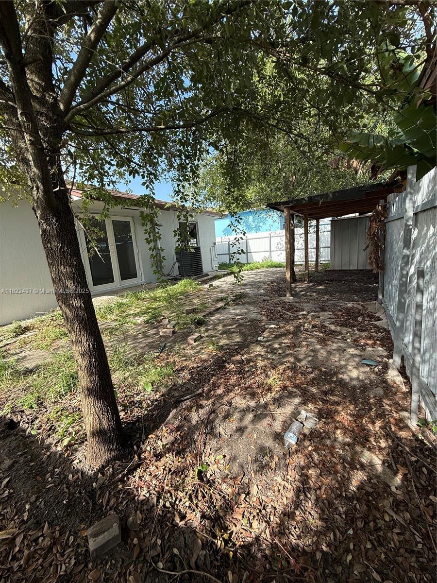 1720 NW 44th St