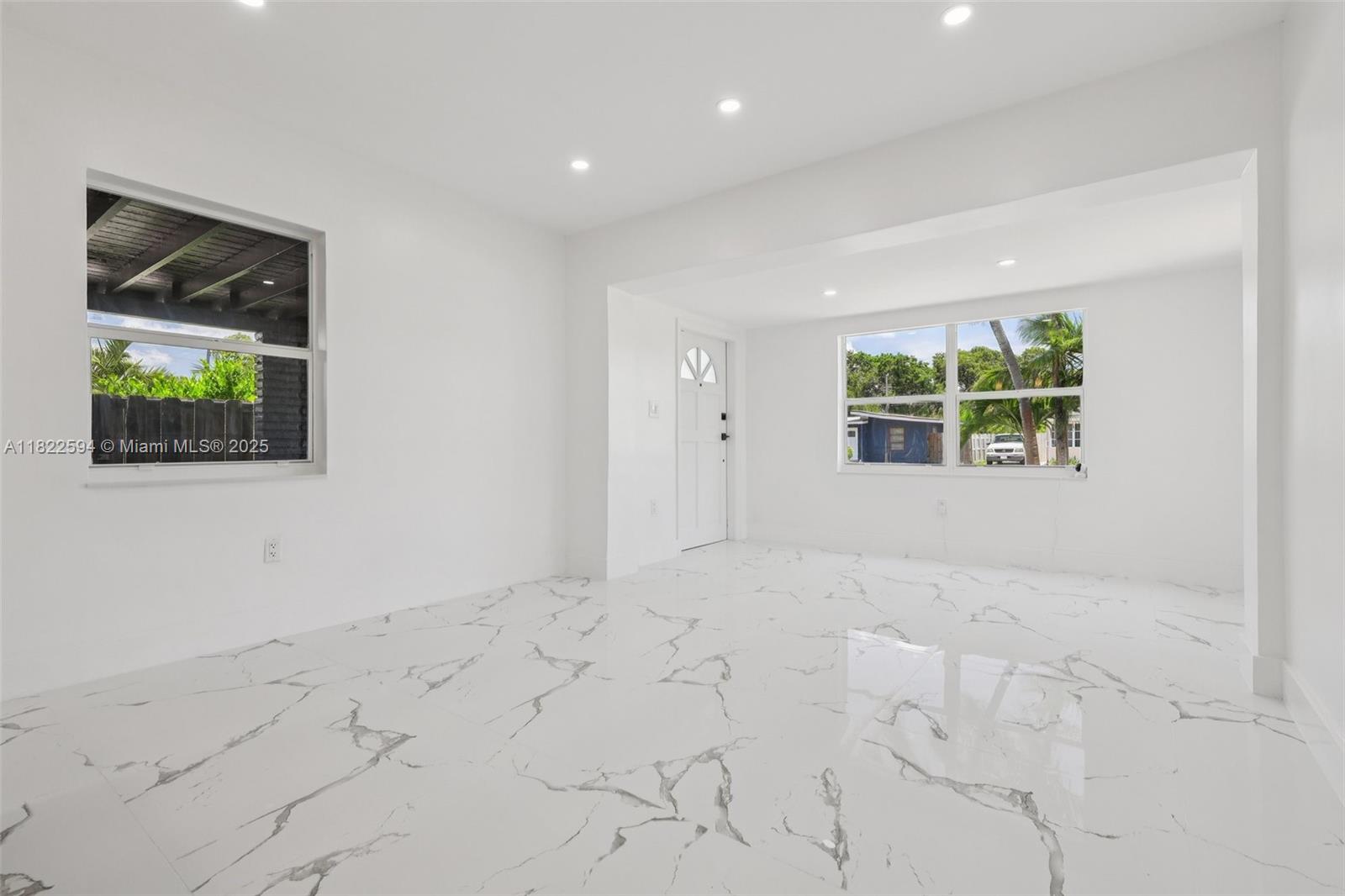 232 SW 22nd St