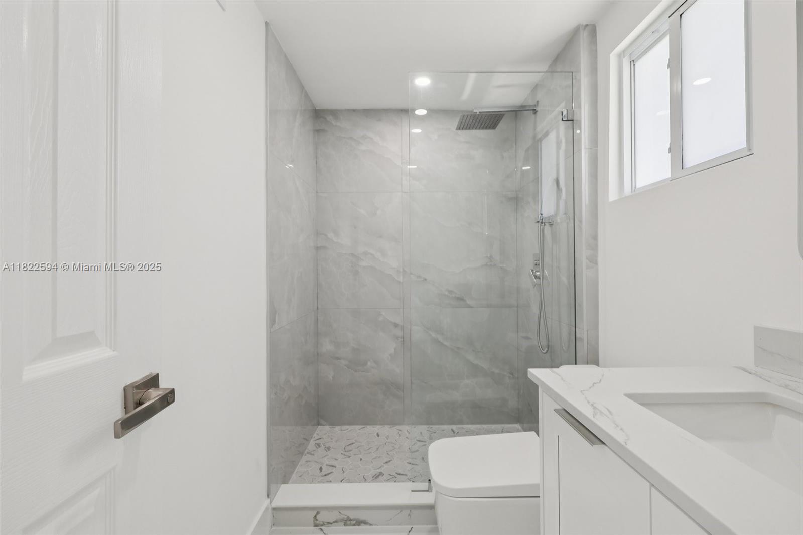 232 SW 22nd St