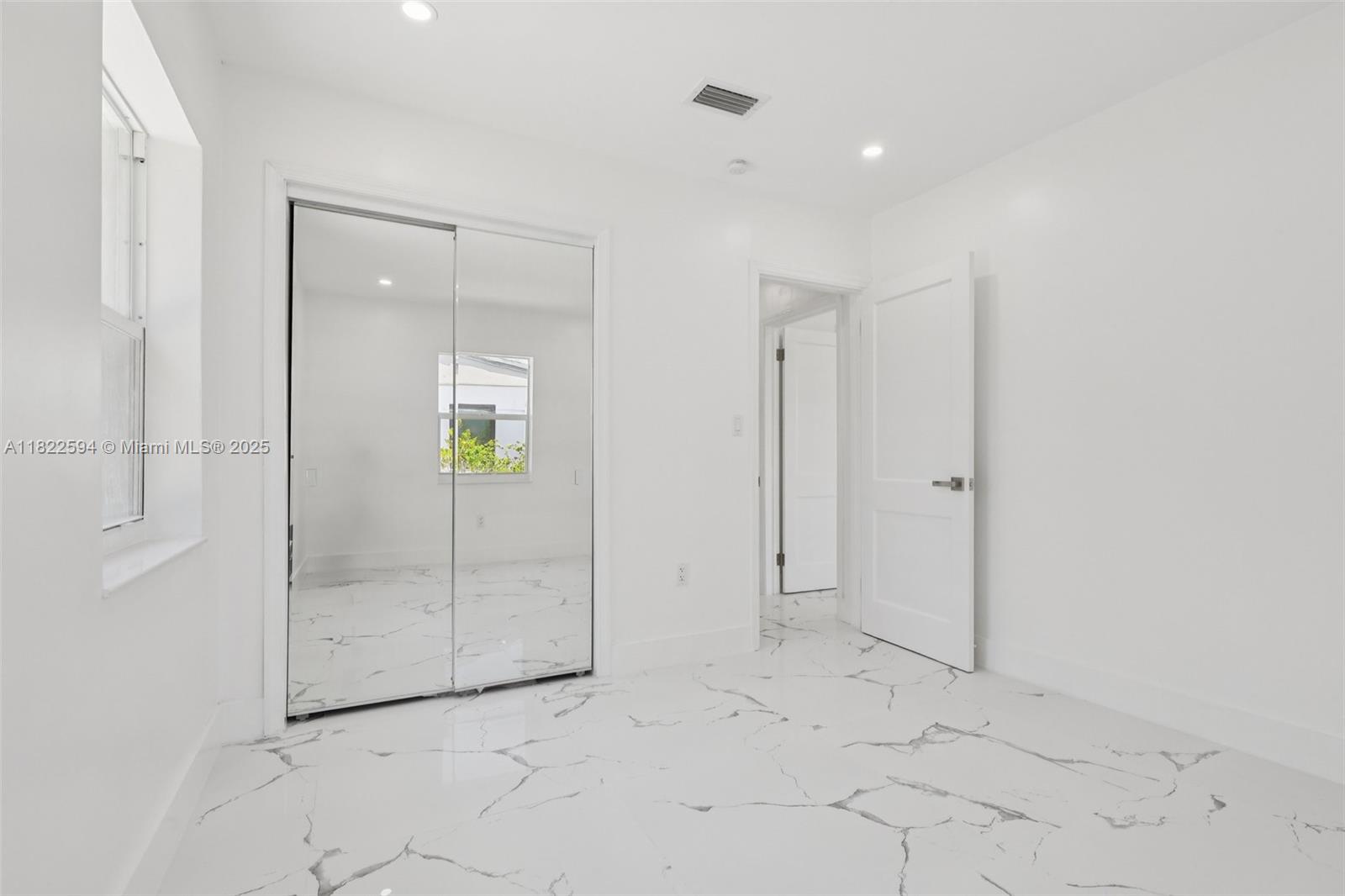 232 SW 22nd St