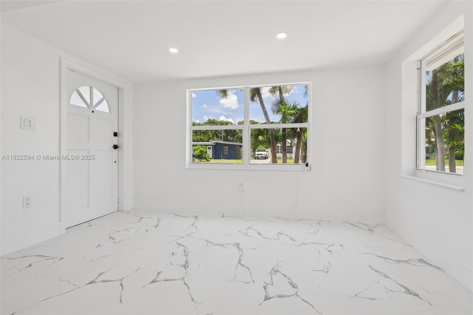 232 SW 22nd St