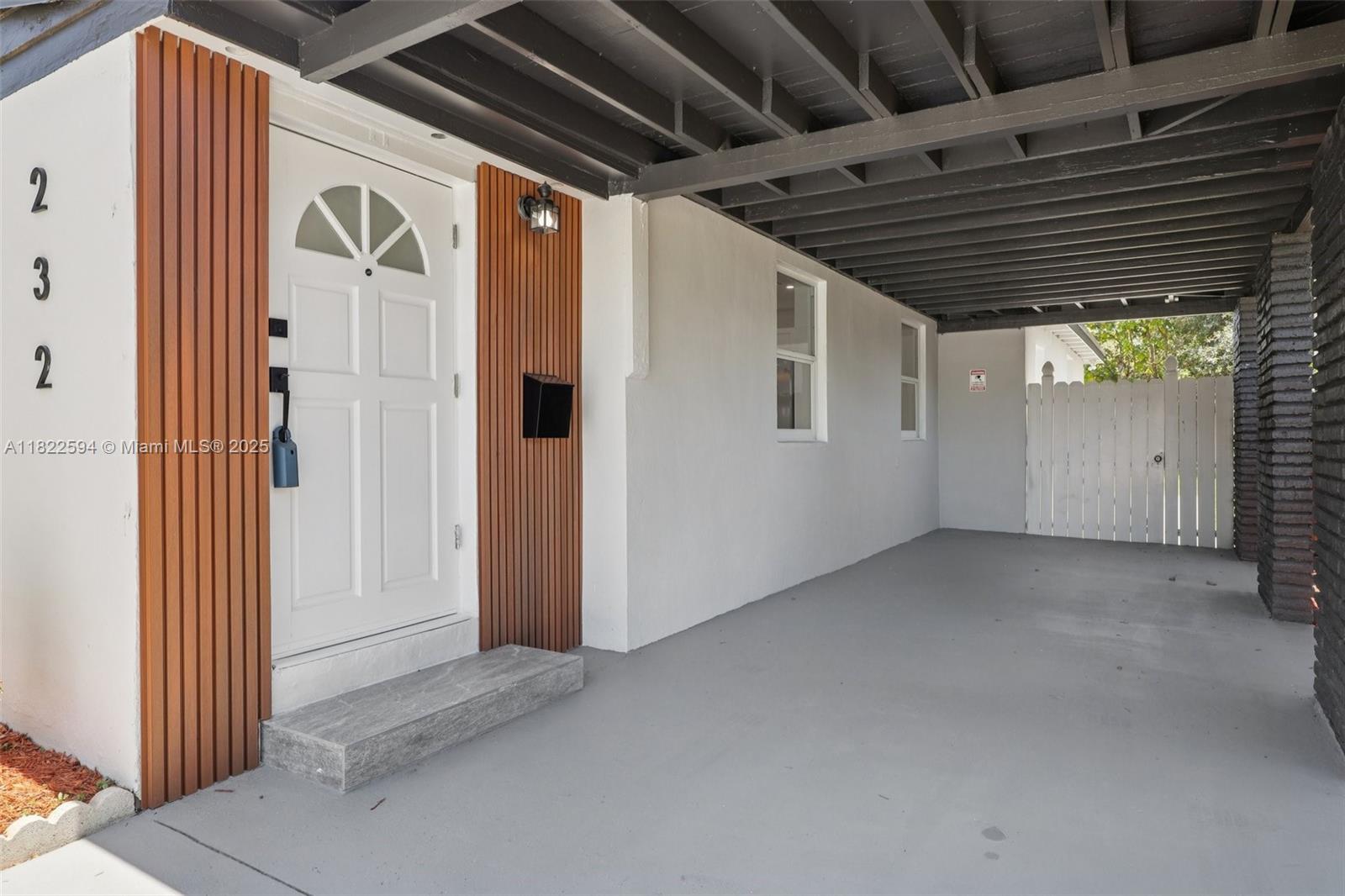 232 SW 22nd St