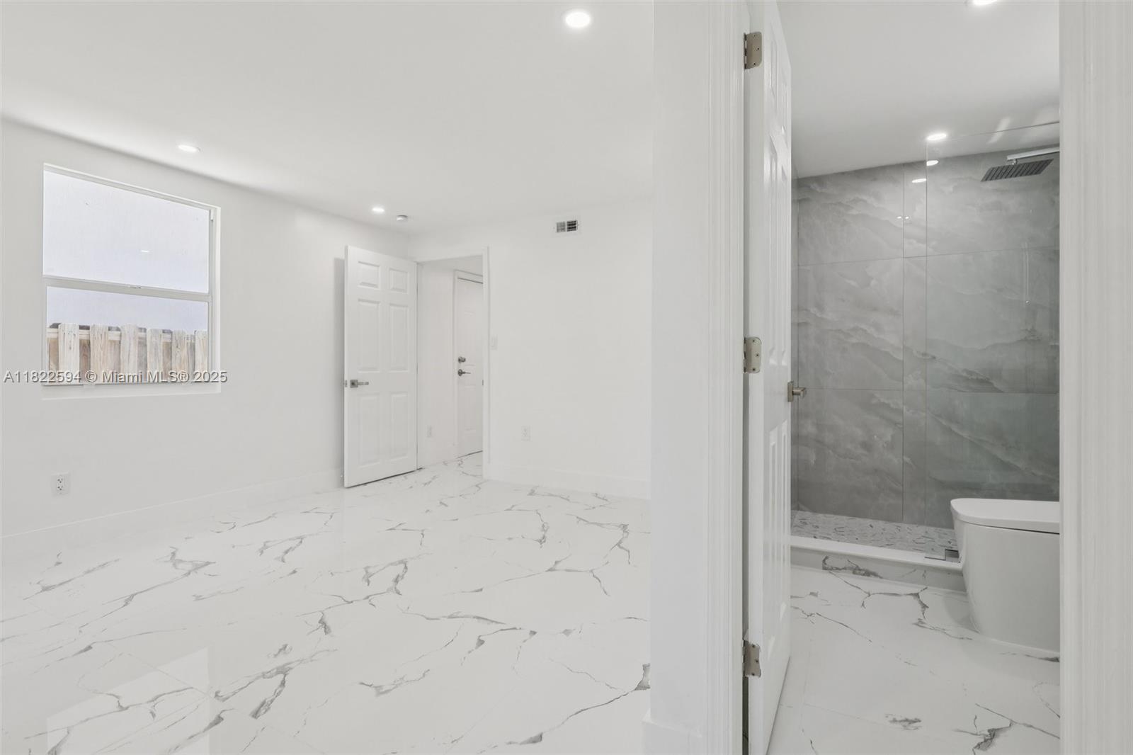 232 SW 22nd St